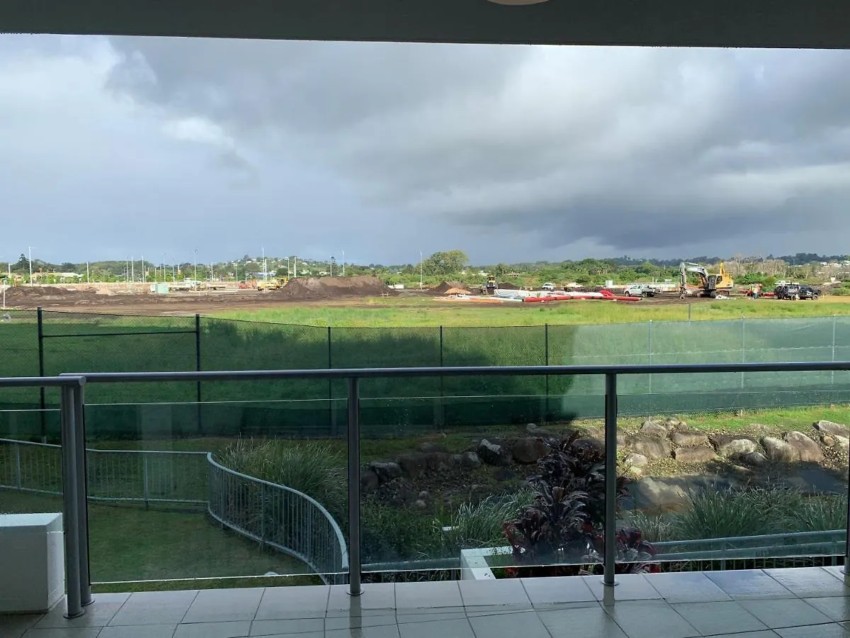 Horton Apartments Maroochydore 4*,