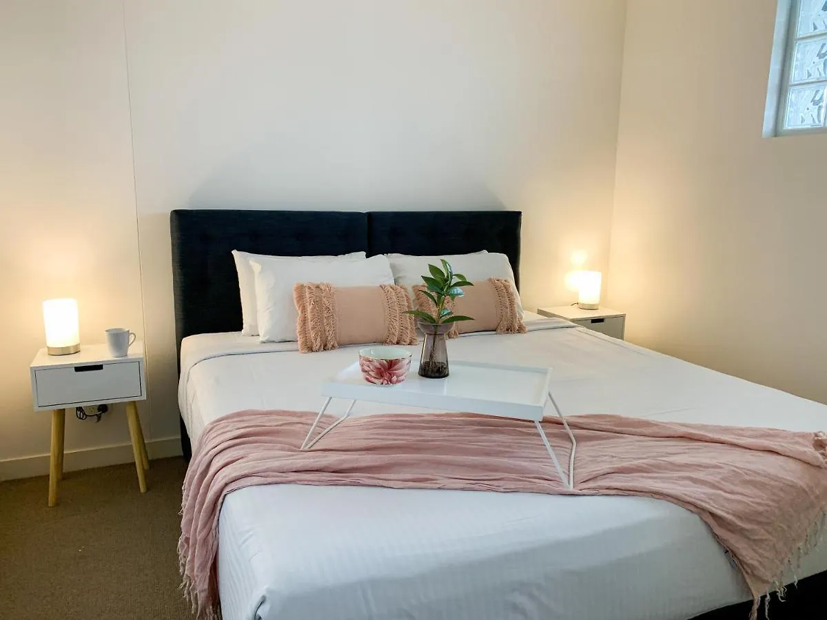 **** Aparthotel Horton Apartments Maroochydore Australia